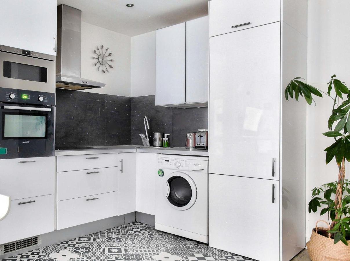 Appartement Quartier Tour Eiffel Free Netflix Parijs Buitenkant foto